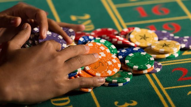 Decode Casino کھلاڑیوں کے لیے لائیو کیسینو سیکشن